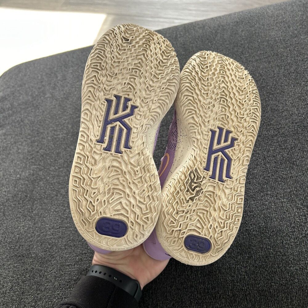 Nike Kyrie 7 GS 'Daughters' Basketball Shoes Size Youth 6.5 Women's 8 - Picture 6 of 9